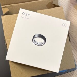 Oura Ring 4 Black size 9